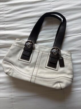 Coach White Leather Shoulder Bag with Dark Brown Straps